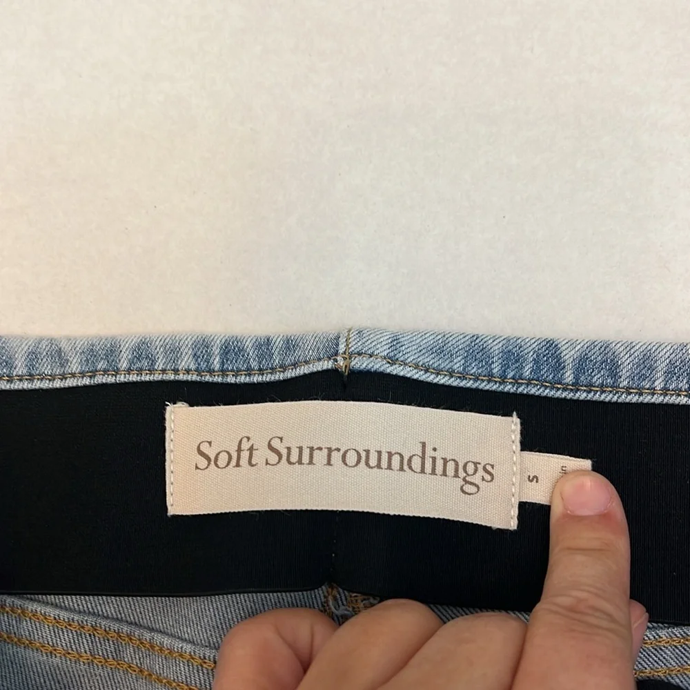SOFT SURROUNDINGS ULTIMATE FLARE SIDE SLIT PULL ON JEANS SMALL